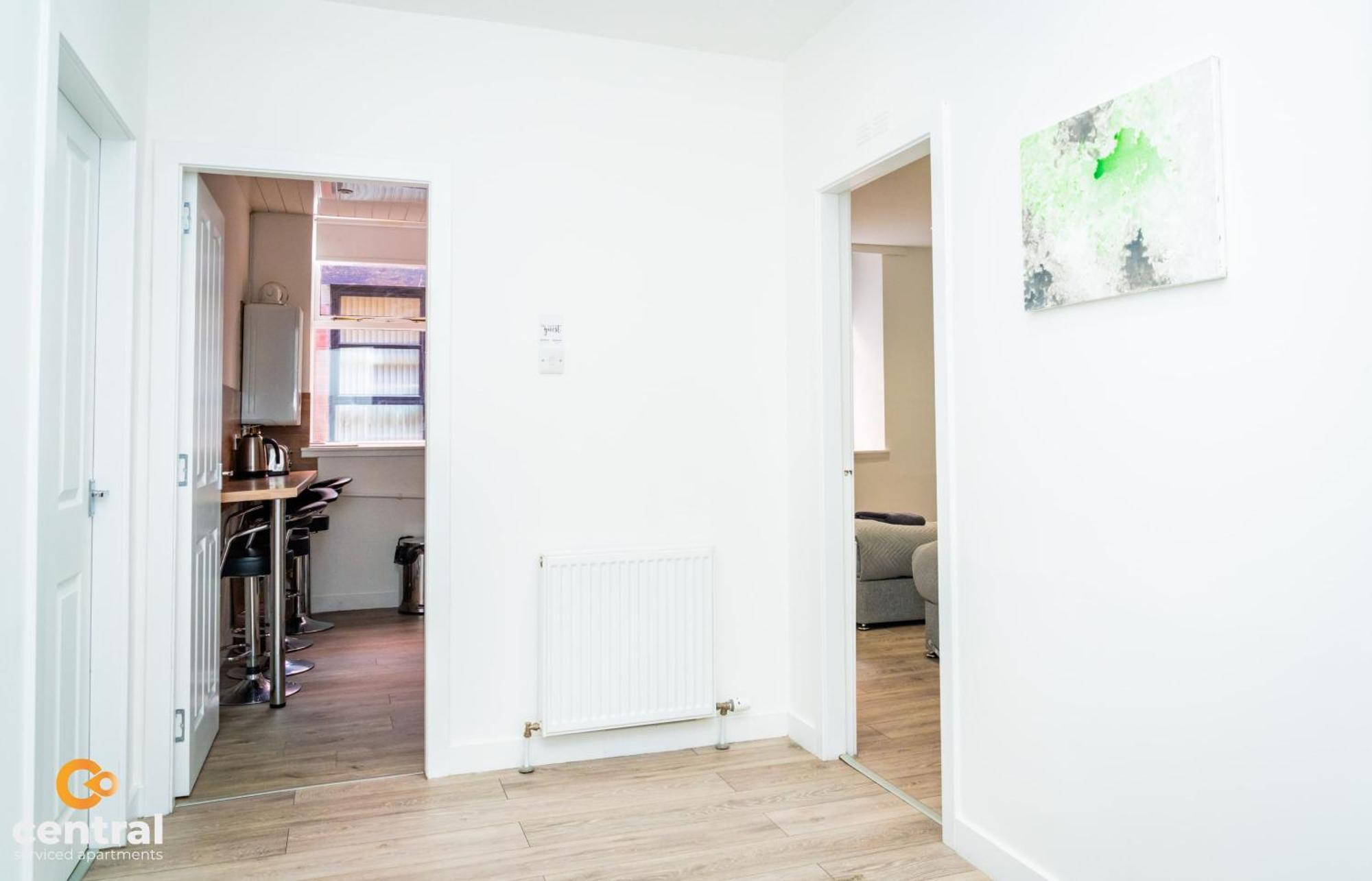 Central Serviced Apartments - 2 Bedroom - Walk Away From City Centre & Universities - Sleeps 4 - 1 X Double 2 X Single - Smart Tvs In All Rooms - Short Term Stays Welcome - Walk Away From Train & Bus Station - Preferred Location For Short Stay In Dun دندي المظهر الخارجي الصورة