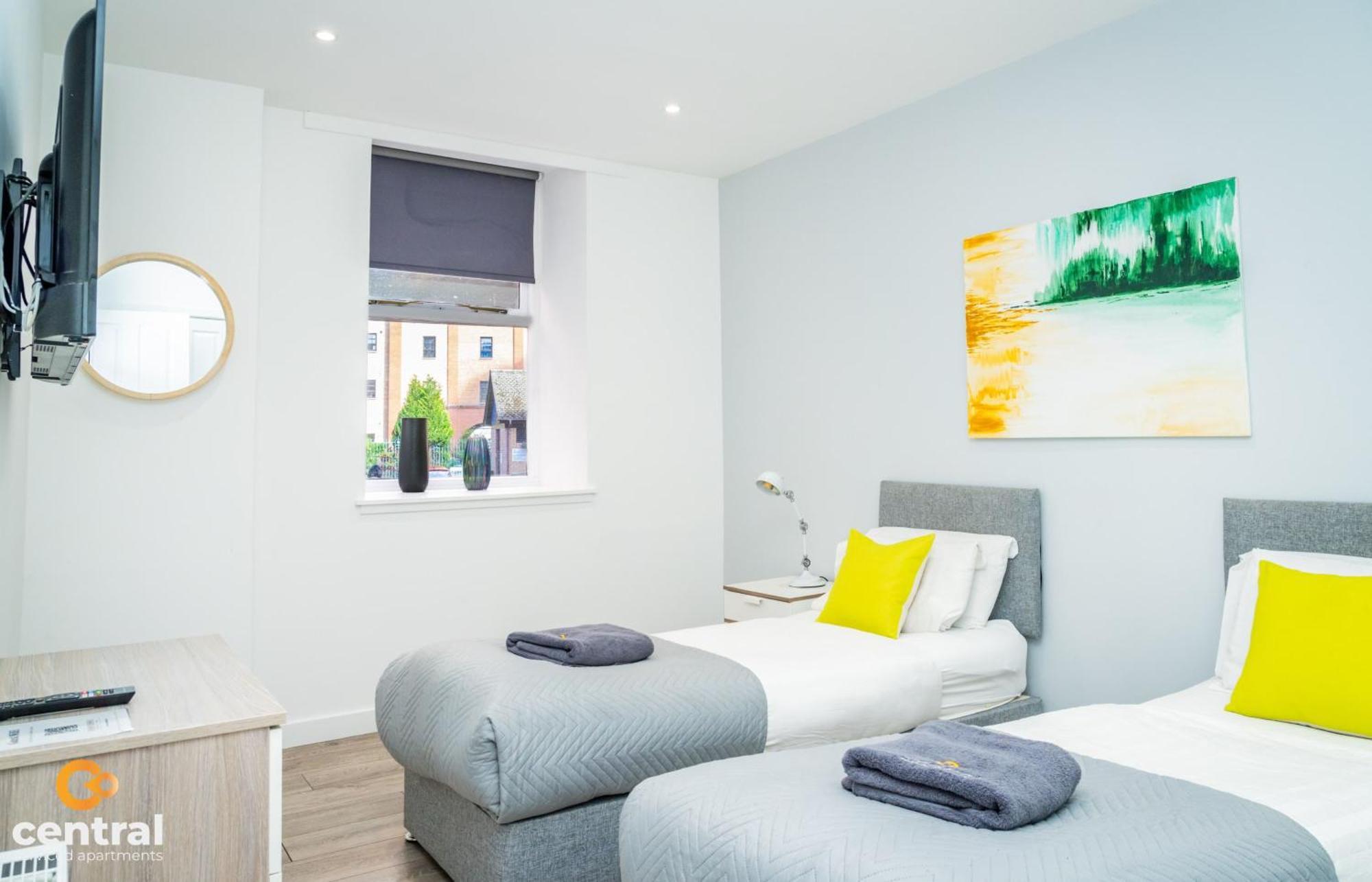Central Serviced Apartments - 2 Bedroom - Walk Away From City Centre & Universities - Sleeps 4 - 1 X Double 2 X Single - Smart Tvs In All Rooms - Short Term Stays Welcome - Walk Away From Train & Bus Station - Preferred Location For Short Stay In Dun دندي المظهر الخارجي الصورة